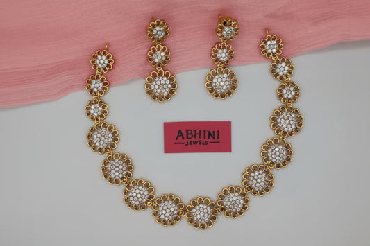 Pushpita Flower Necklace