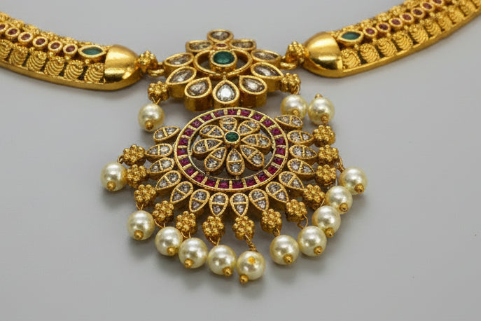 Kanti Necklace