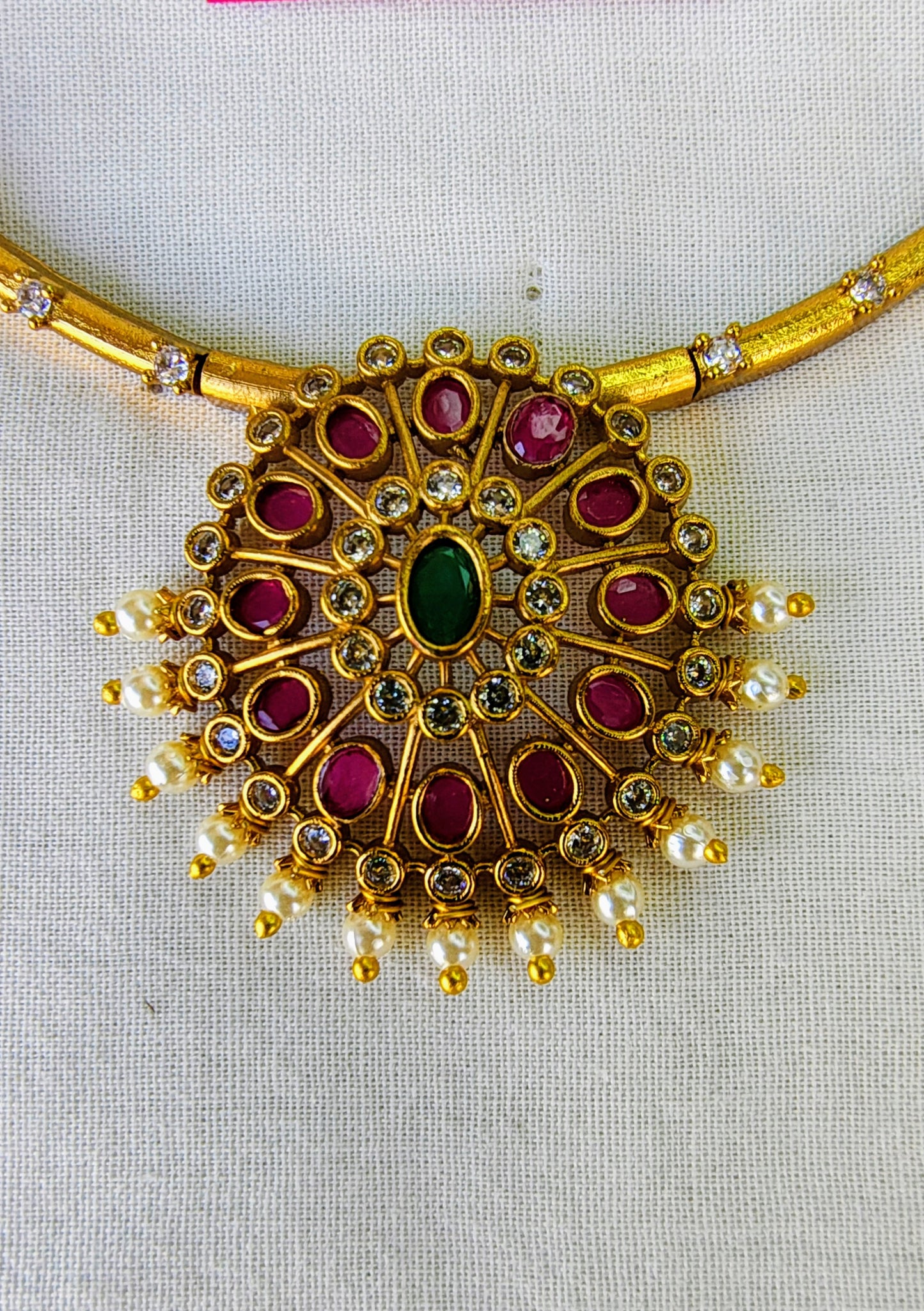 Royal Kanti Short Necklace