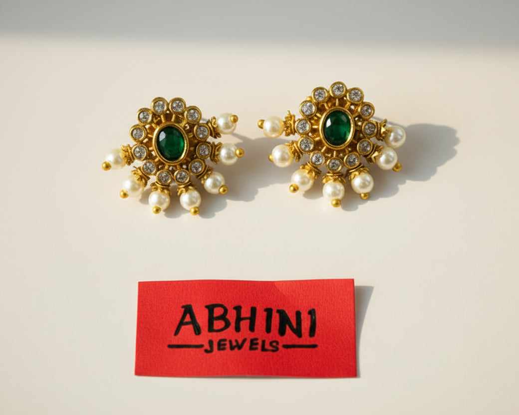 Royal Kanti Short Necklace